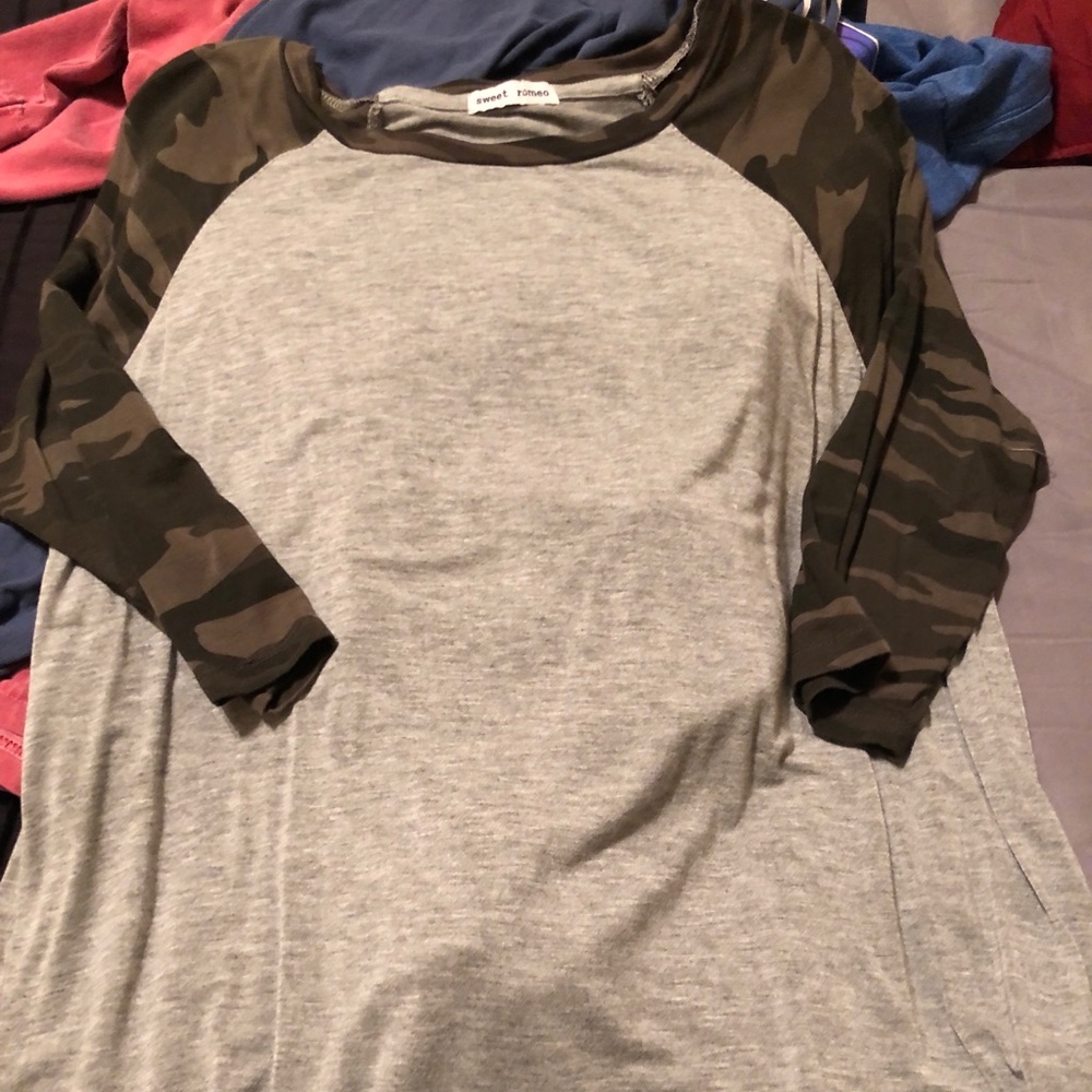 3/4 sleeve tshirt 95% Rayon 5% Spandex